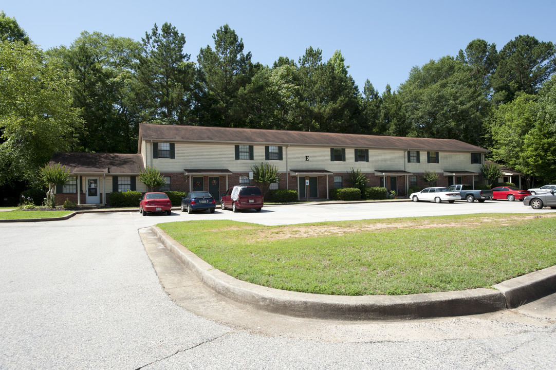 Franklin Oaks Apartments in Franklin, GA - Building Photo