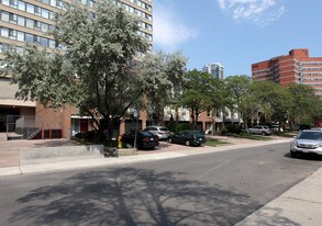 58-80 Granby St in Toronto, ON - Building Photo