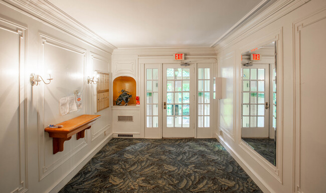 The Residences at Marchwood in Philadelphia, PA - Foto de edificio - Interior Photo