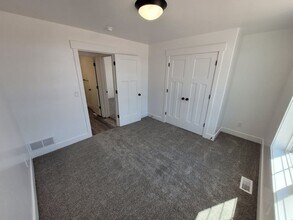 4212 Ola Vis Ave in Ammon, ID - Building Photo - Building Photo