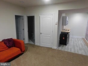 23646 Glenmallie Ct in Aldie, VA - Building Photo - Building Photo