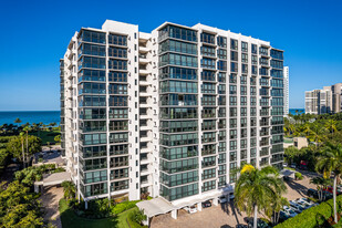 4031 Gulf Shore Blvd N Apartamentos