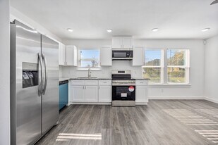 8224 Bigwood St in Houston, TX - Building Photo