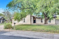 5503 Basswood Ln in Austin, TX - Building Photo - Building Photo