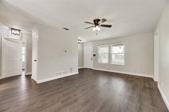413 Colorado St in Sherman, TX - Building Photo - Building Photo