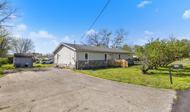 property at 600 Lincoln Dr