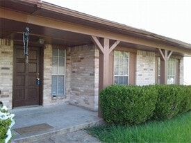 9610 Wellsworth Dr in Houston, TX - Building Photo