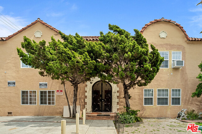 1416 S Shenandoah St in Los Angeles, CA - Building Photo - Building Photo