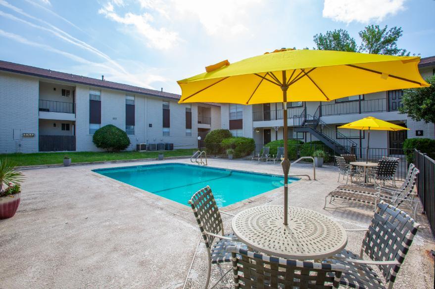 Wellington Estates in San Antonio, TX - Foto de edificio