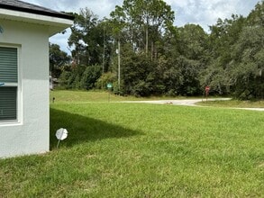 8991 N Bee Way in Citrus Springs, FL - Building Photo - Building Photo