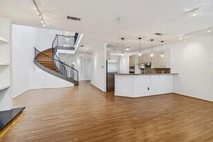 4309 Tomberra Way in Dallas, TX - Building Photo