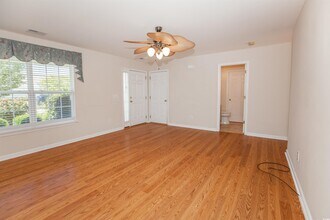 2424 Hayseed Way in Myrtle Beach, SC - Foto de edificio - Building Photo