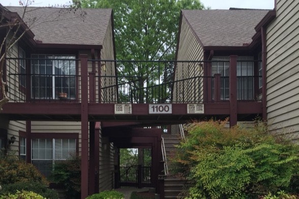 property at 1112 Sandy Ln Dr