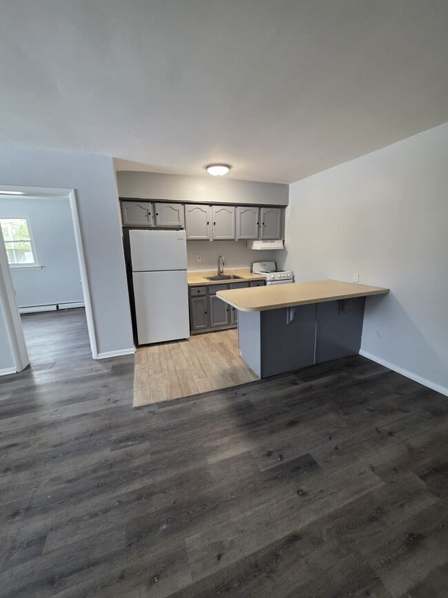 property at 18 W 22nd St