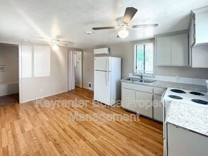 1819 Arthur St in Caldwell, ID - Foto de edificio - Building Photo