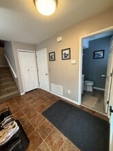 10711 Commodore Dr in Anchorage, AK - Building Photo - Building Photo