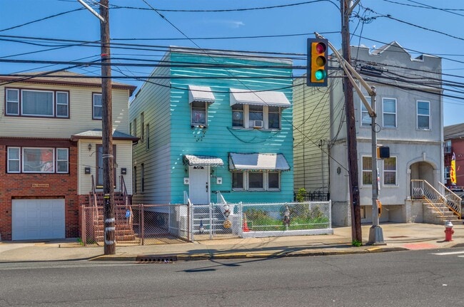 property at 404 Danforth Ave