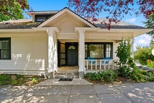 3736 S Kelly Ave in Portland, OR - Building Photo