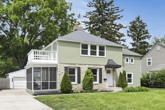 2615 Northwest Blvd in Columbus, OH - Building Photo - Building Photo