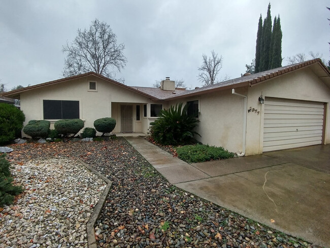 property at 1077 Woodside Meadows Rd