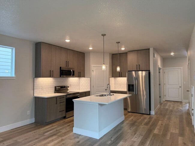 9728 NE 29th Ave in Vancouver, WA - Building Photo - Building Photo