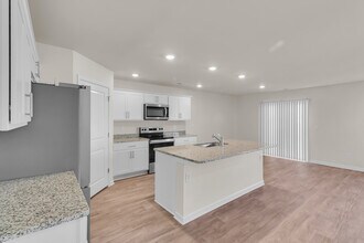 4111 Ocracoke Ct in New Bern, NC - Building Photo - Building Photo