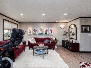 44 Eagle Crest Dr in Lake Oswego, OR - Building Photo - Building Photo