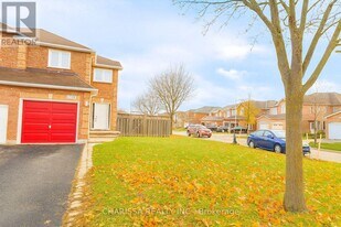 6798 Bansbridge Crescent in Mississauga, ON - Building Photo