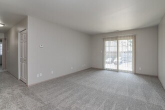 Lancaster Heights in Normal, IL - Building Photo - Interior Photo