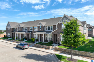 Silverado Townhomes in McKinney, TX - Building Photo - Building Photo