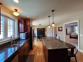 18 Vanderbilt Ln in Portsmouth, RI - Building Photo - Building Photo