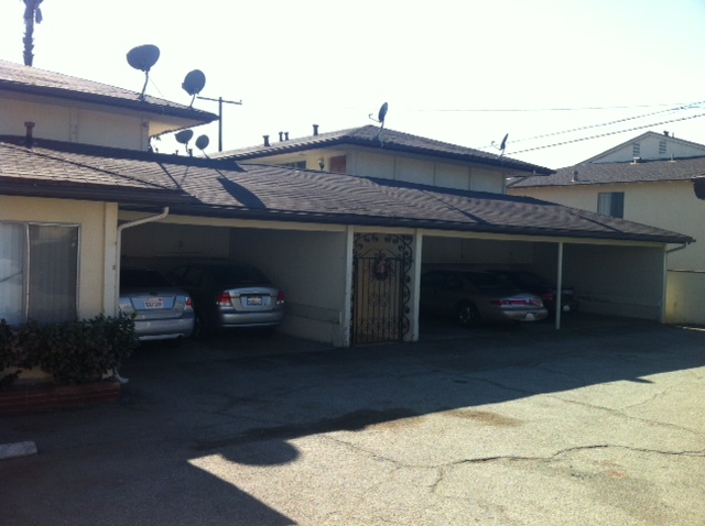 Apartments in Glendora, CA - Foto de edificio