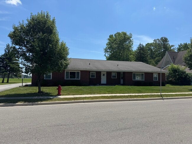 1002 Orders St, Unit #1 in Ada, OH - Building Photo - Building Photo