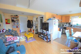 13 Centre St, Unit 2 in Boston, MA - Building Photo - Building Photo