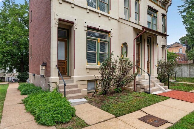 property at 2221-2223 Rutger St