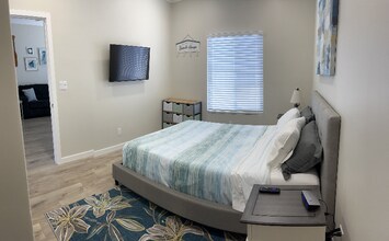 738 Dover Ct in San Diego, CA - Building Photo - Building Photo