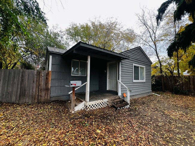 property at 509 N 26th Ave