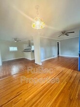 638 Vanderbrook Rd in Charlotte, NC - Building Photo - Building Photo