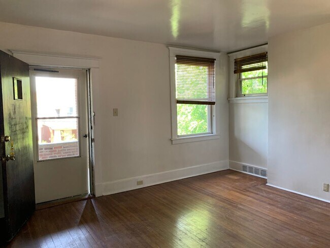 2309 Eldridge St in Pittsburgh, PA - Foto de edificio - Building Photo