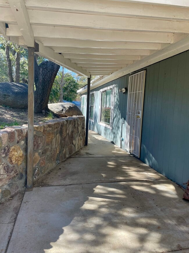 1805 E Mt Lemmon Hwy in Oracle, AZ - Building Photo - Building Photo