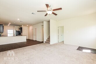 105 Pettigrew Ct in Jarrell, TX - Building Photo - Building Photo