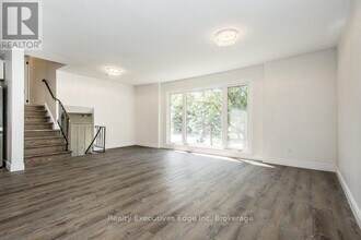 590 Canewood Crescent in Waterloo, ON - Building Photo - Building Photo
