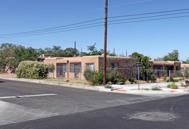 1516-1518 Coal Ave SE in Albuquerque, NM - Foto de edificio - Building Photo