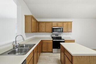 3357 Pioneer Crossing Dr in Round Rock, TX - Building Photo - Building Photo