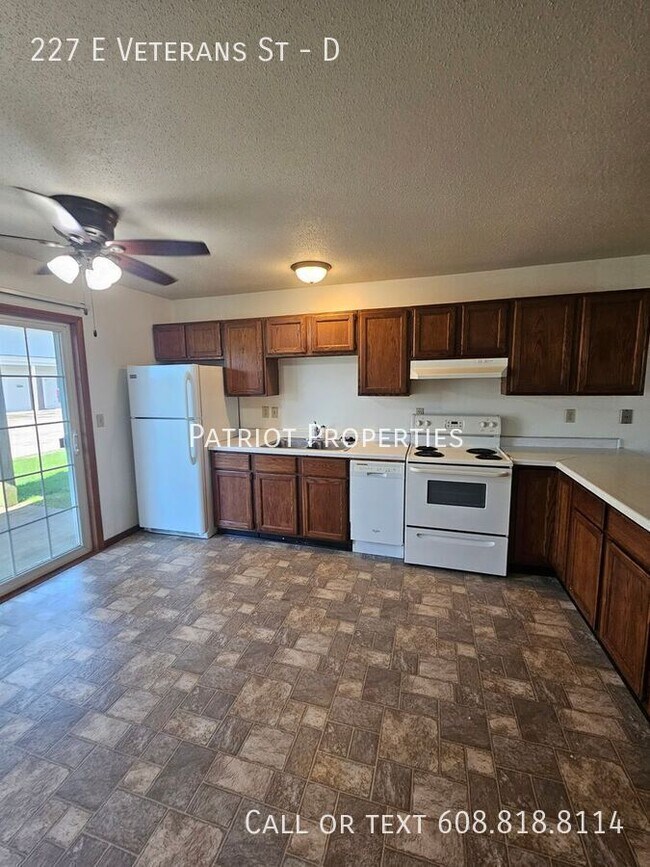 227 E Veterans St in Tomah, WI - Building Photo - Building Photo