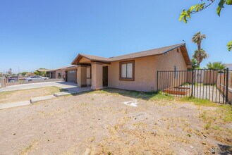 1429 S Pagent Ave in Yuma, AZ - Building Photo - Building Photo