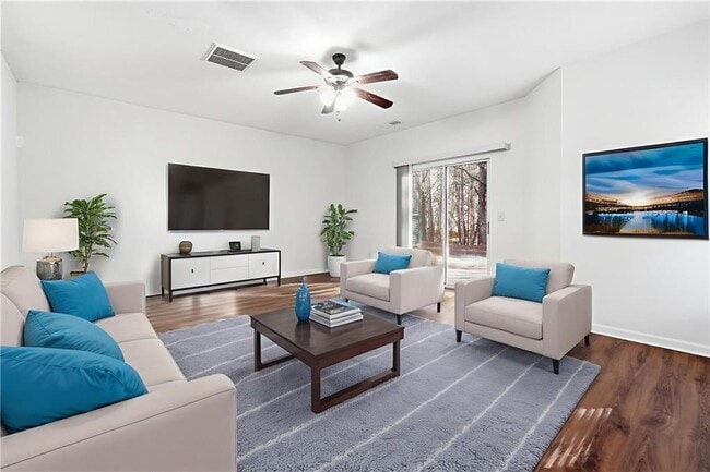 2330 Bigwood Trail in Atlanta, GA - Building Photo - Building Photo