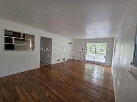 10436 Durness Dr in St. Louis, MO - Building Photo