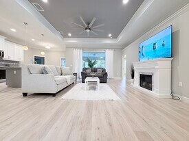 3693 Bobko Cir in North Port, FL - Building Photo