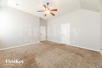 2425 Spring Meadows Dr in Denton, TX - Building Photo - Building Photo